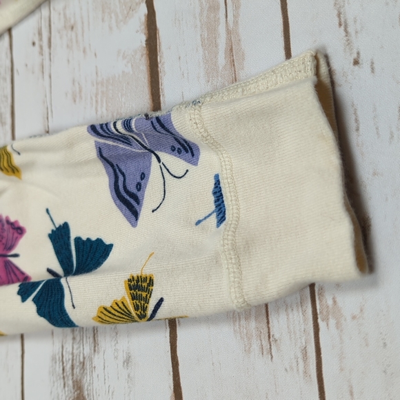 Hanna Andersson Butterfly 2 Piece Pajamas Girl's 5 - Picture 7 of 10